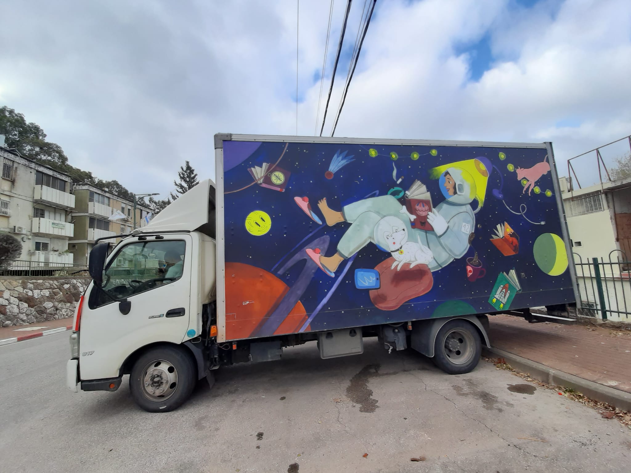 אסטרונאוטית